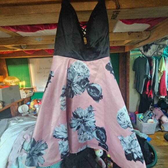 Black and pink dress - Picture 1 of 1